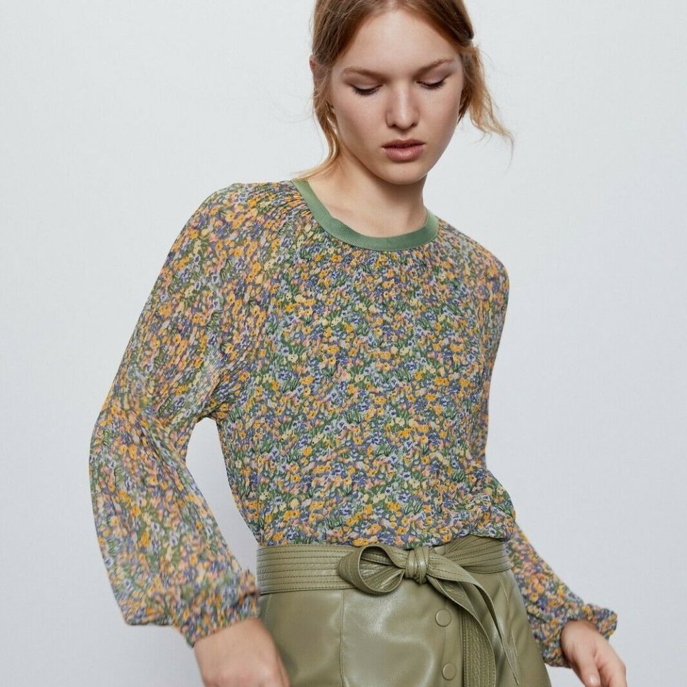 New Zara Floral Print Pleated Multicolor Blouse Size Small